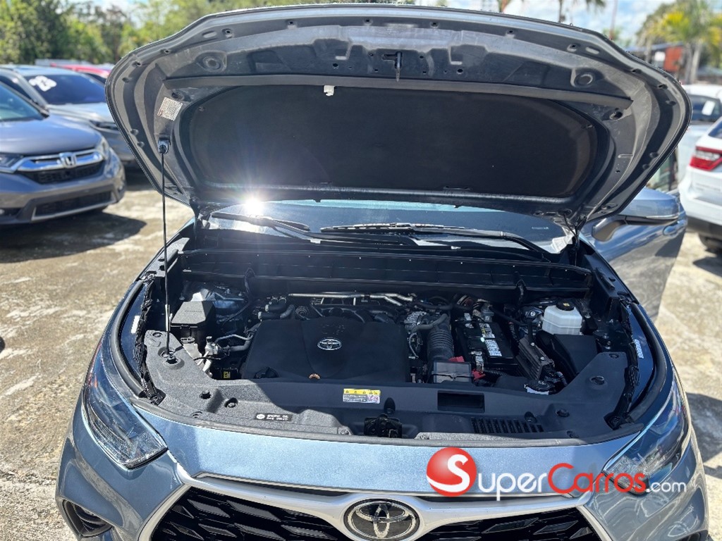 2022 Toyota Highlander XLE — foto 10 / 11