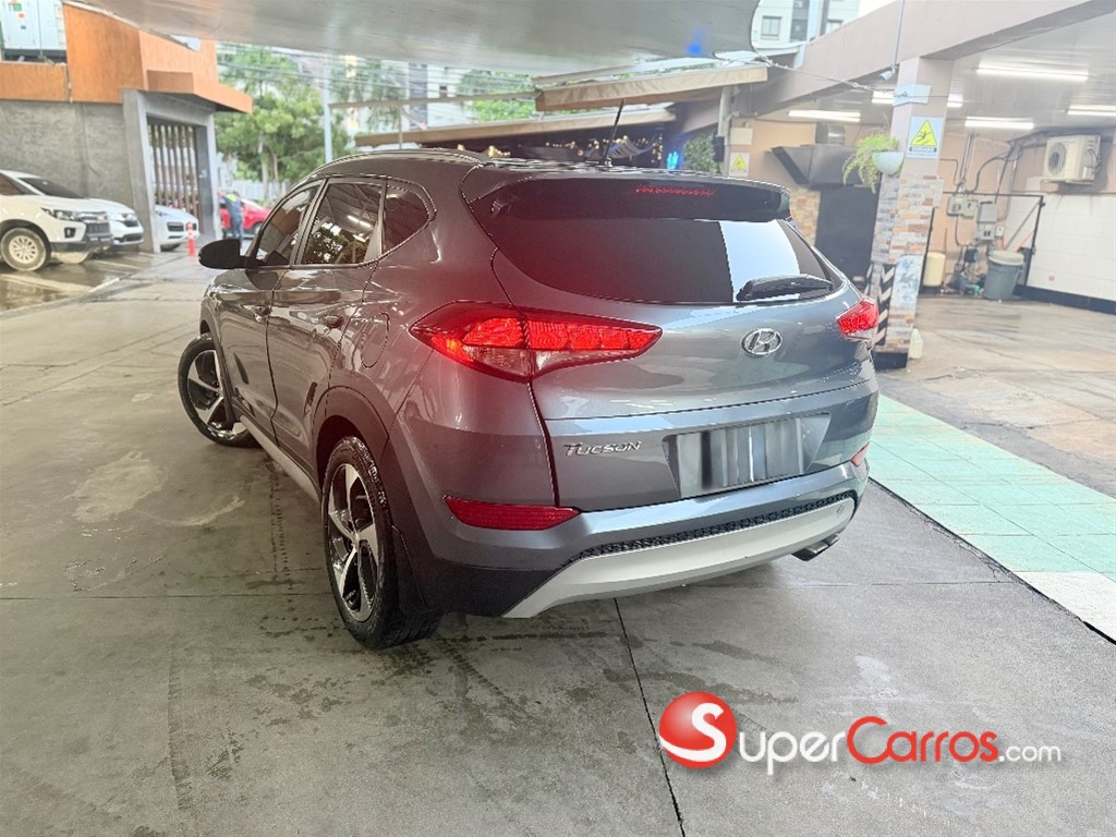 2017 Hyundai Tucson — foto 4 / 8