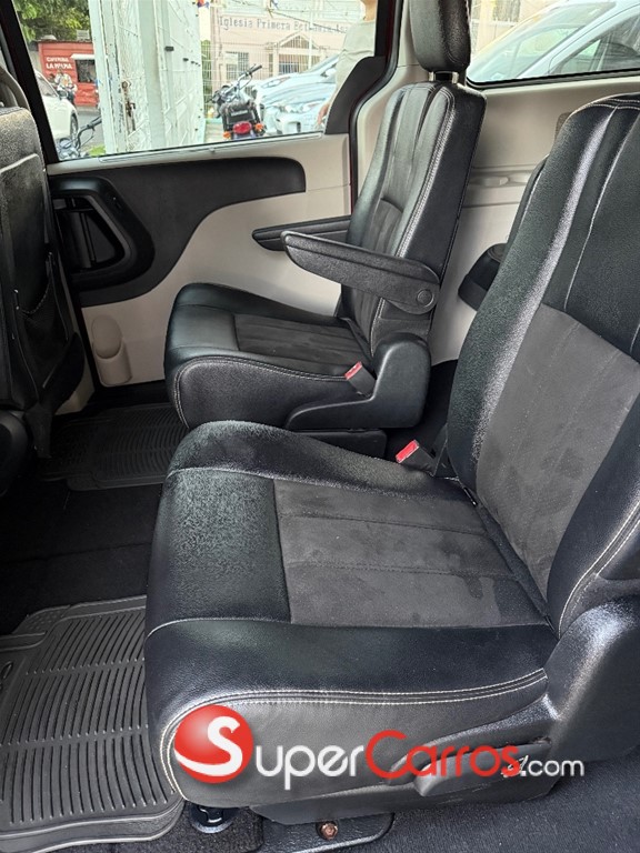 2019 Dodge Caravan SXT — foto 5 / 7