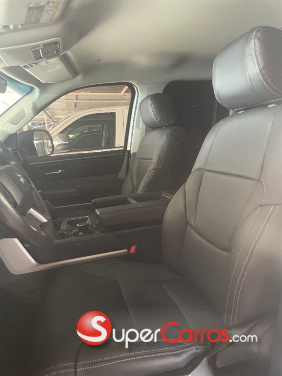 2022 Toyota Tundra SR5 — foto 7 / 8