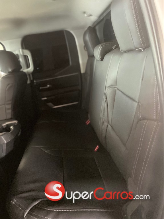 2022 Toyota Tundra SR5 — foto 8 / 8