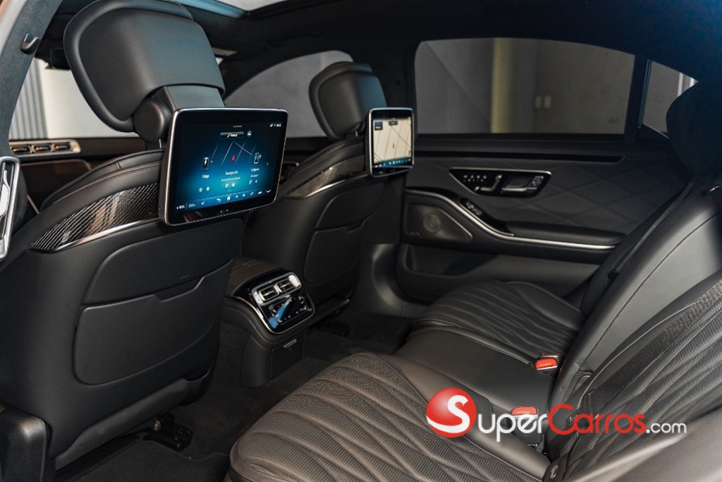 2025 Mercedes-Benz Clase S 63 E PERFORMANCE — foto 8 / 12