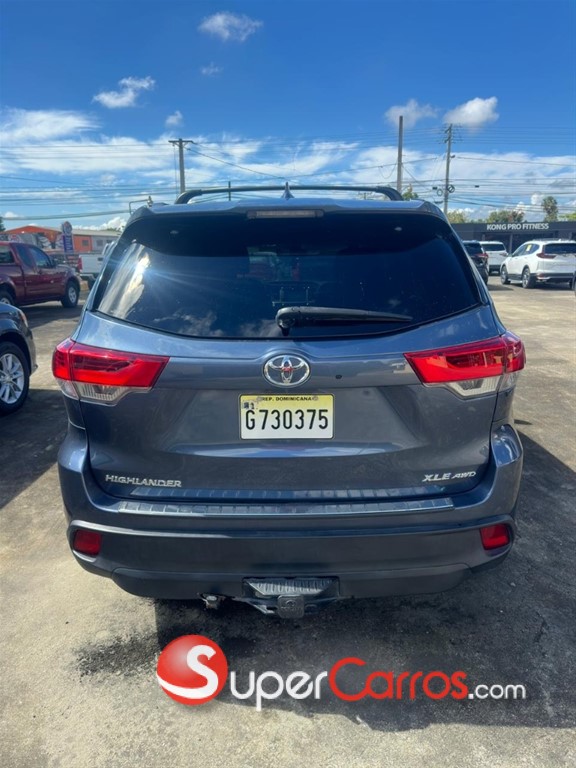 2019 Toyota Highlander XLE — foto 3 / 12