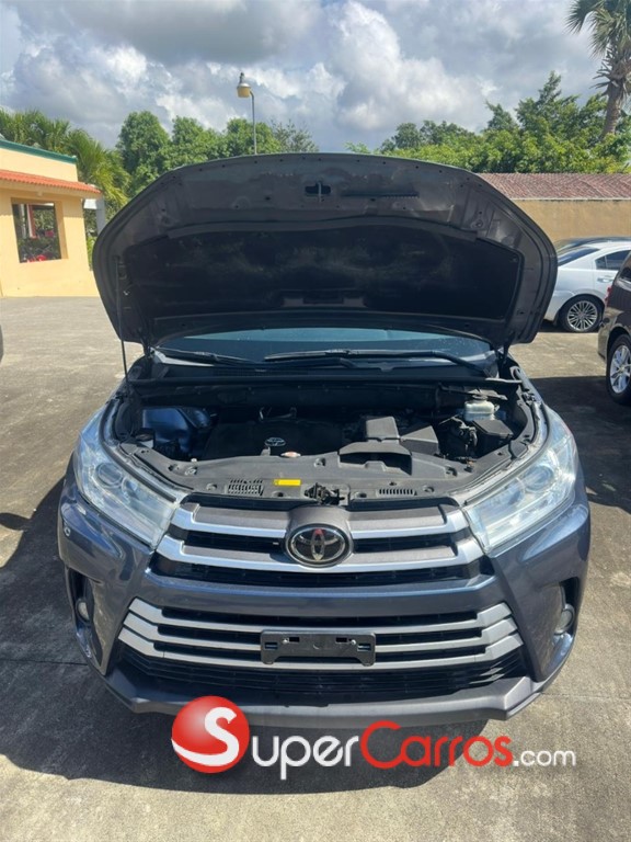 2019 Toyota Highlander XLE — foto 6 / 12