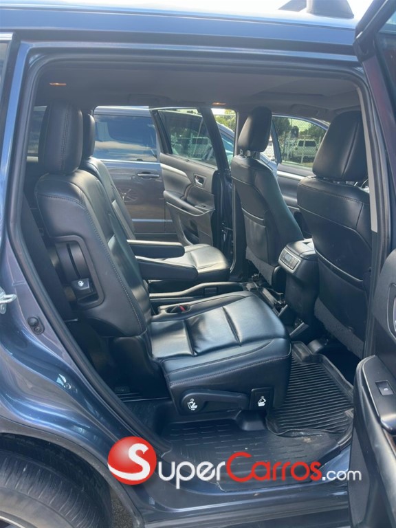 2019 Toyota Highlander XLE — foto 10 / 12
