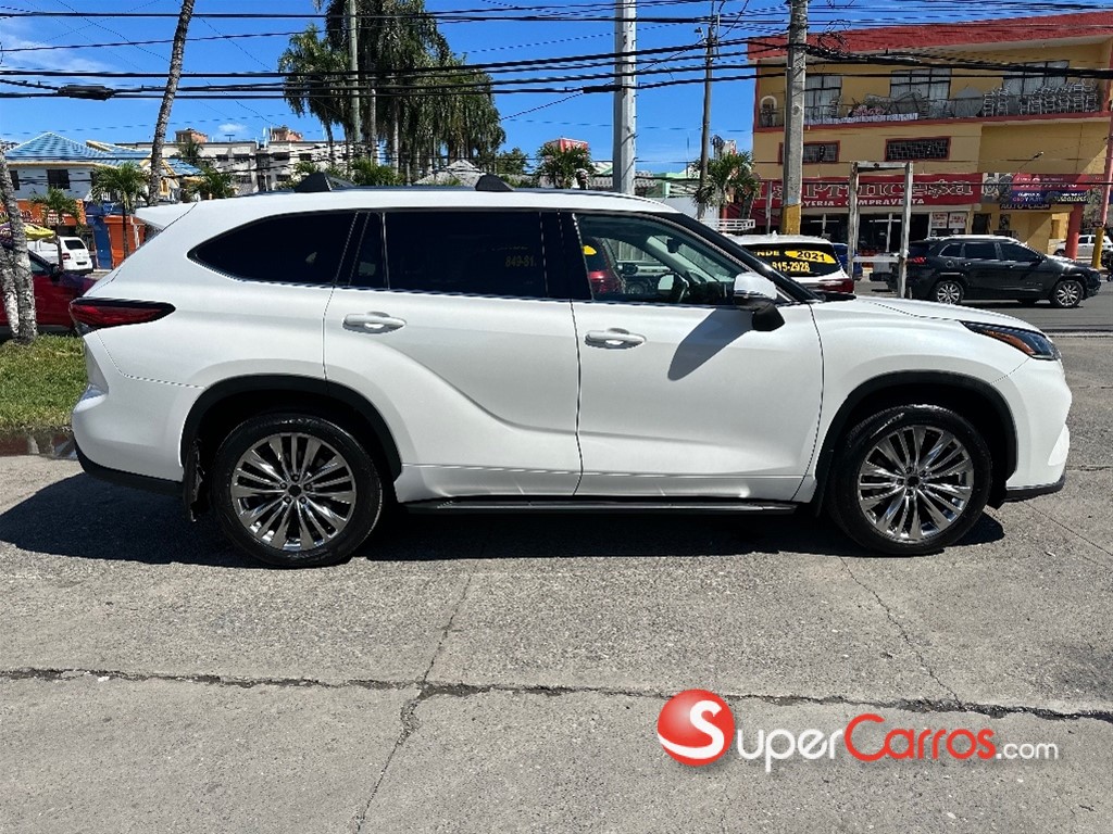 2023 Toyota Highlander Limited — foto 2 / 12