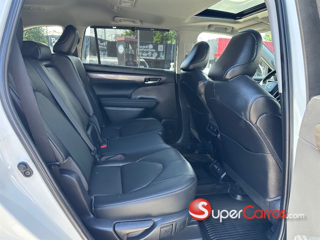2023 Toyota Highlander Limited — foto 7 / 12