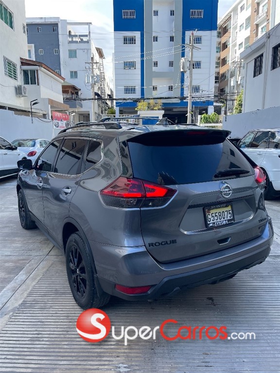 2018 Nissan Rogue MIDNIGHT — foto 4 / 12