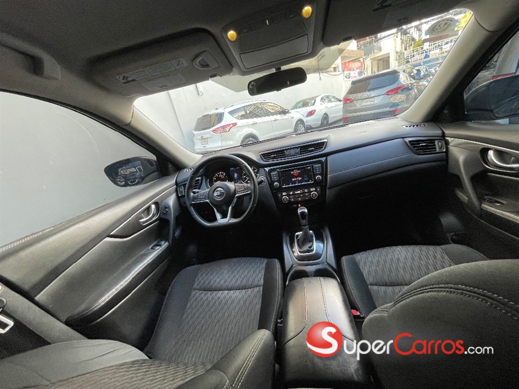 2018 Nissan Rogue MIDNIGHT — foto 8 / 12