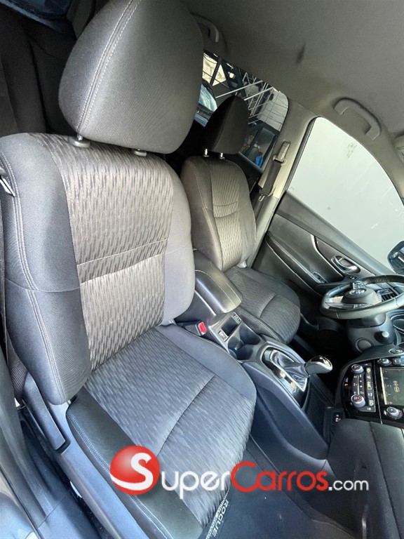 2018 Nissan Rogue MIDNIGHT — foto 10 / 12