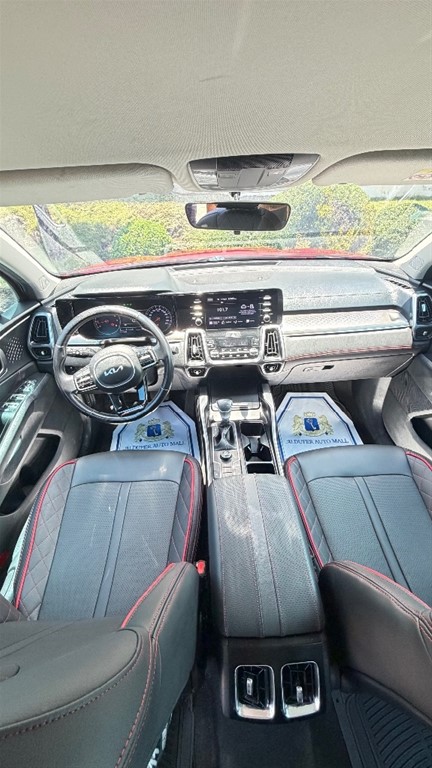 2023 Kia Sorento Luxury — foto 4 / 12