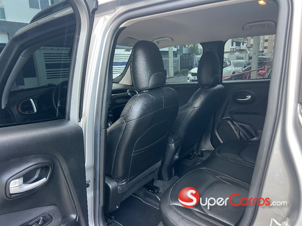 2022 Jeep Renegade Sport — foto 8 / 12
