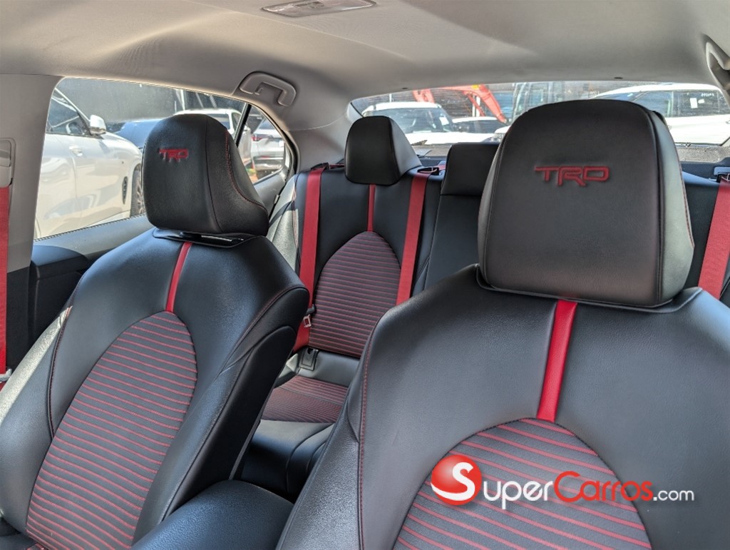 2021 Toyota Camry TRD — foto 2 / 12