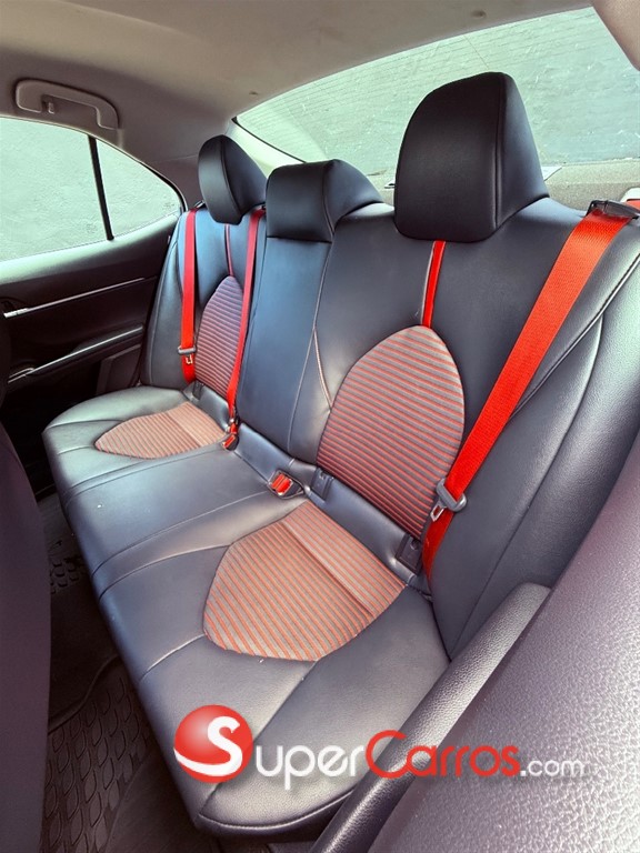 2021 Toyota Camry TRD — foto 11 / 12
