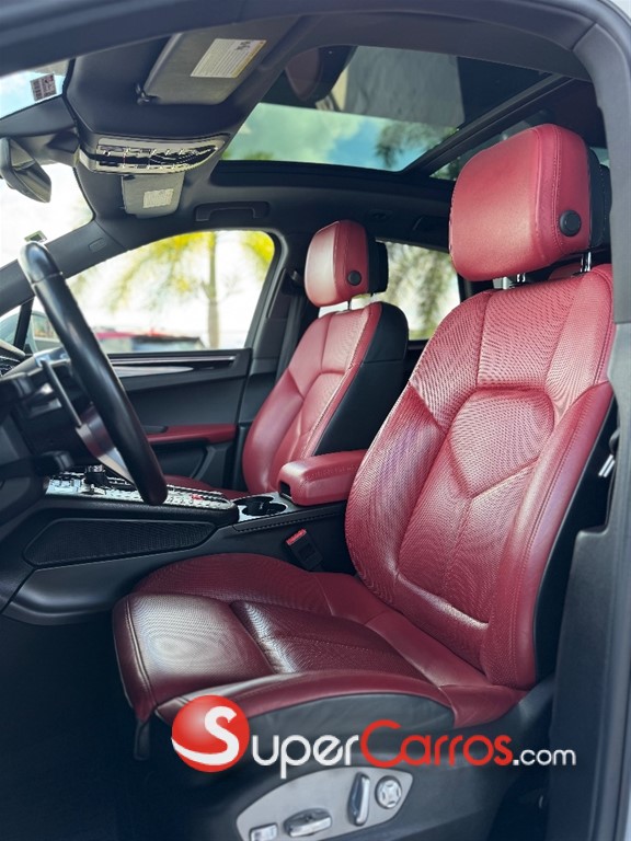 2019 Porsche Macan — foto 9 / 10