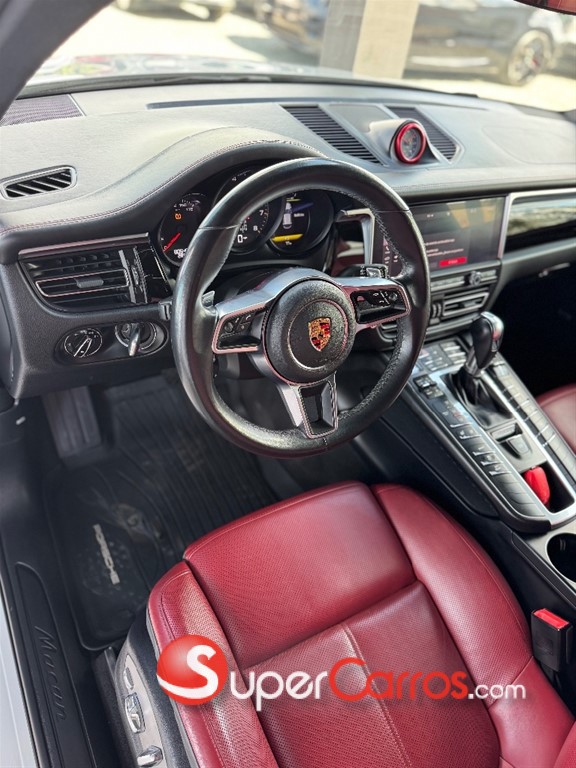 2019 Porsche Macan — foto 10 / 10