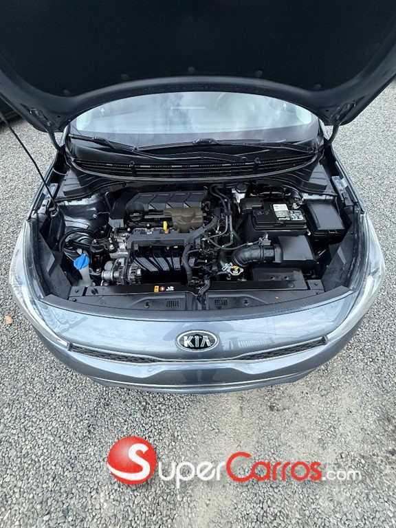 2020 Kia Rio — foto 10 / 10