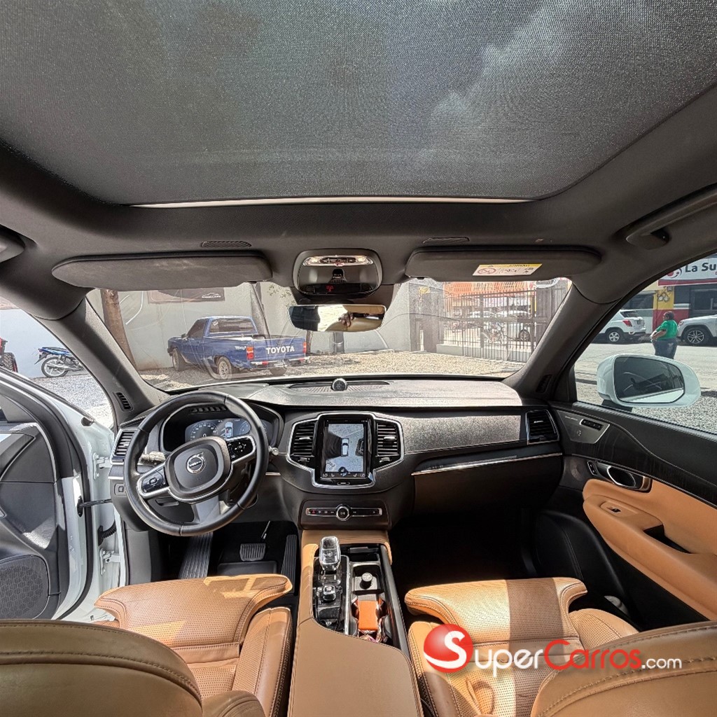 2022 Volvo XC90 B6 — foto 9 / 10
