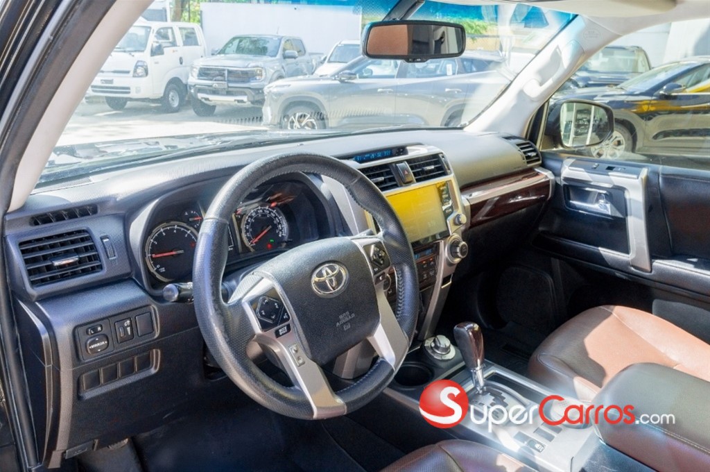 2020 Toyota 4 Runner Limited — foto 7 / 10