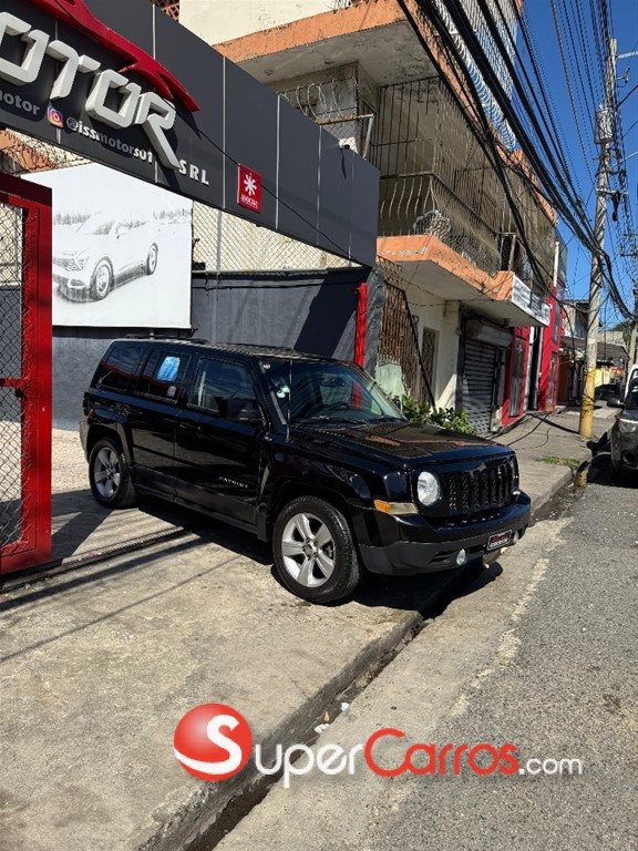 2017 Jeep Patriot Latitude — foto 2 / 10