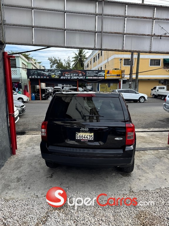 2017 Jeep Patriot Latitude — foto 5 / 10