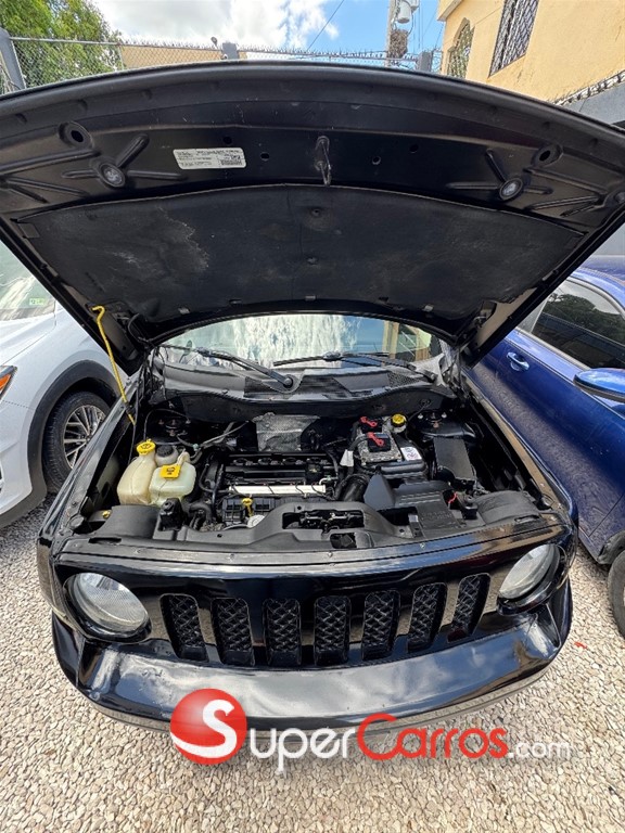 2017 Jeep Patriot Latitude — foto 10 / 10