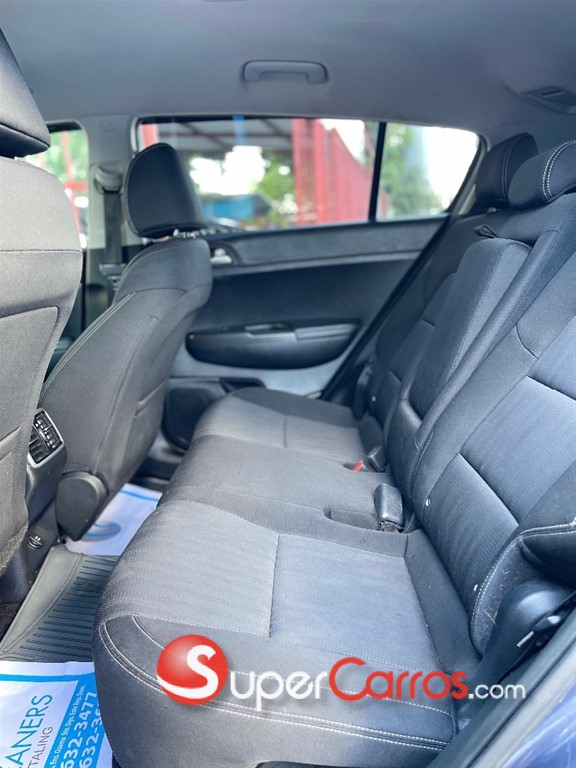 2021 Kia Sportage LX — foto 7 / 10