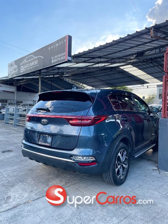 2021 Kia Sportage LX — foto 8 / 10