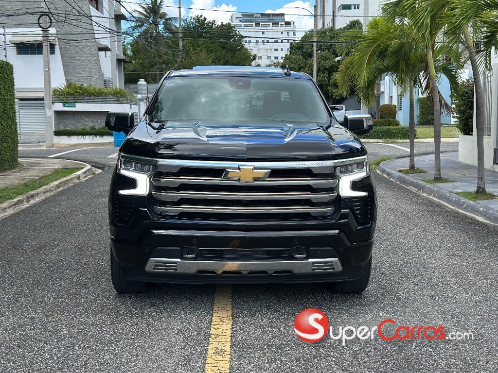 2022 Chevrolet Silverado High Country — foto 2 / 12