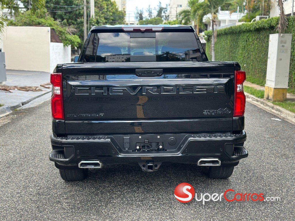 2022 Chevrolet Silverado High Country — foto 5 / 12