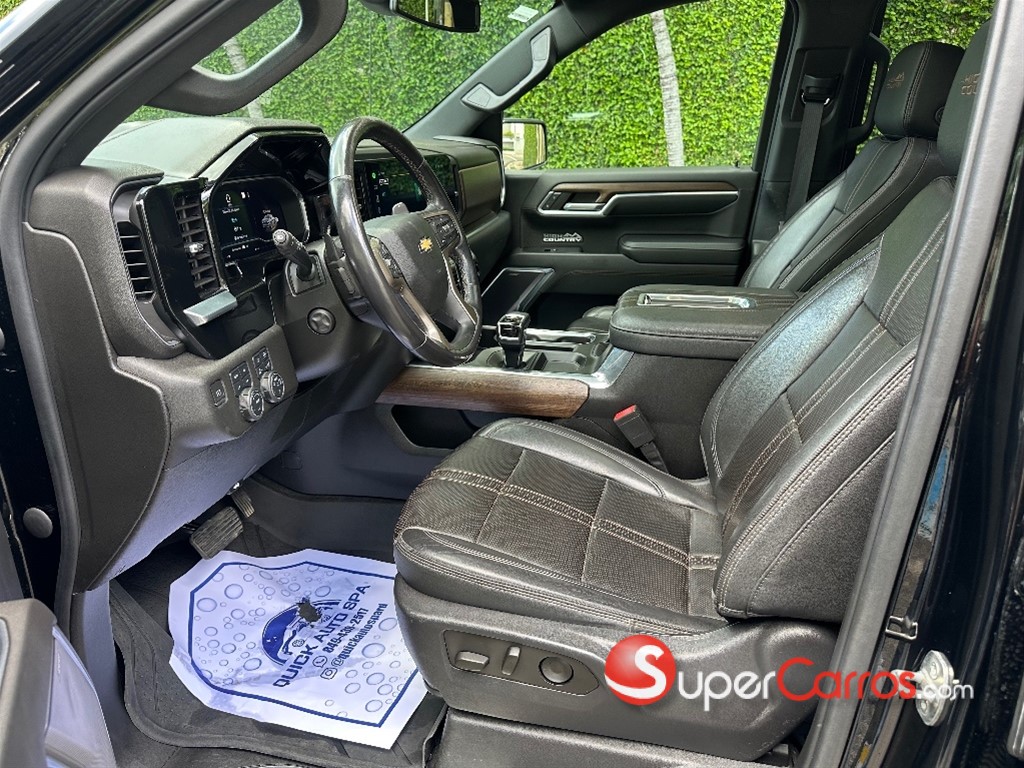 2022 Chevrolet Silverado High Country — foto 8 / 12