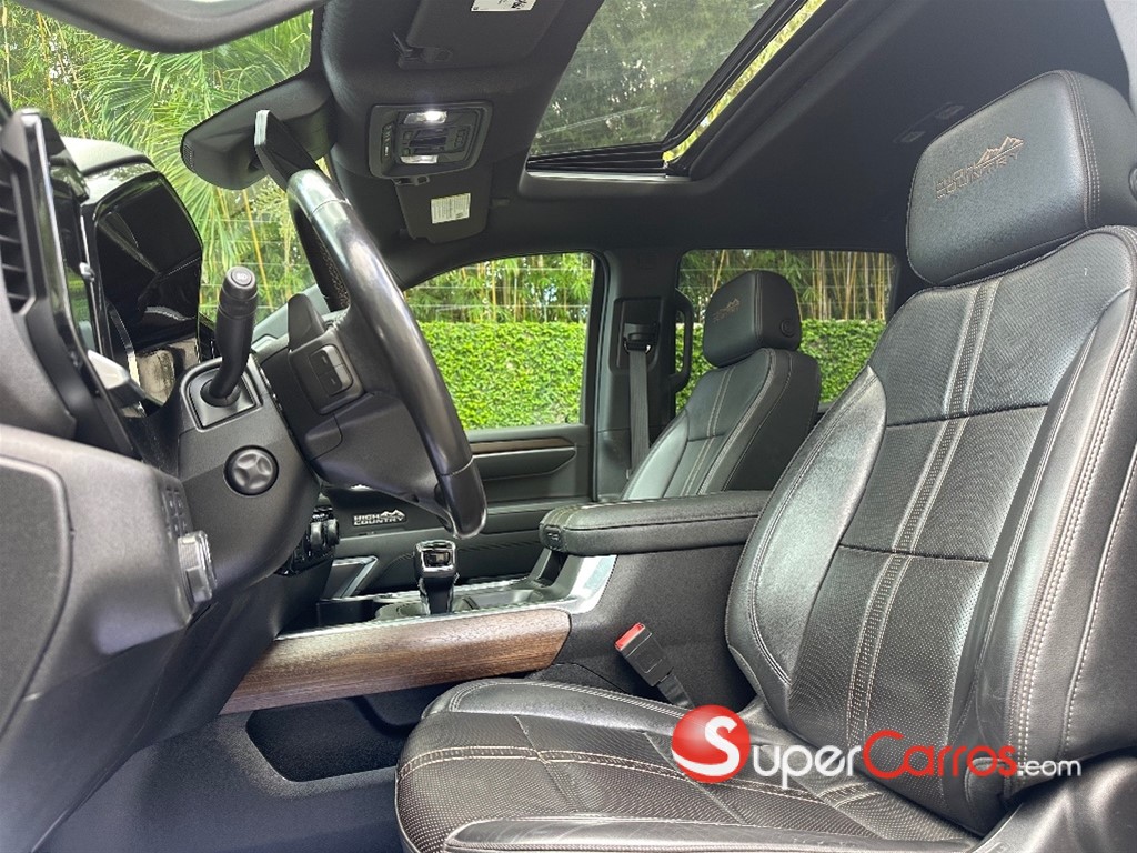 2022 Chevrolet Silverado High Country — foto 11 / 12