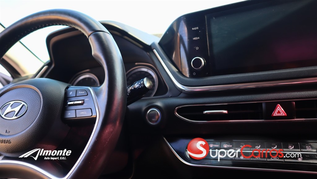 2021 Hyundai Sonata DN8 — foto 8 / 12