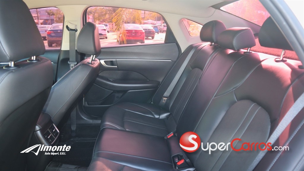 2021 Hyundai Sonata DN8 — foto 10 / 12