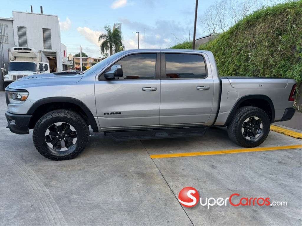 2020 Ram REBEL — foto 7 / 11