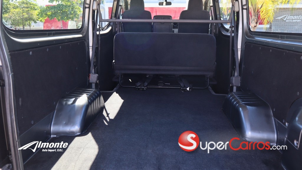 2020 Nissan NV 350 — foto 9 / 11