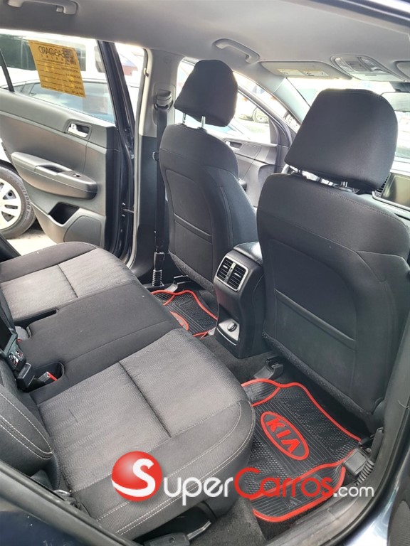 2021 Kia Sportage LX — foto 10 / 12