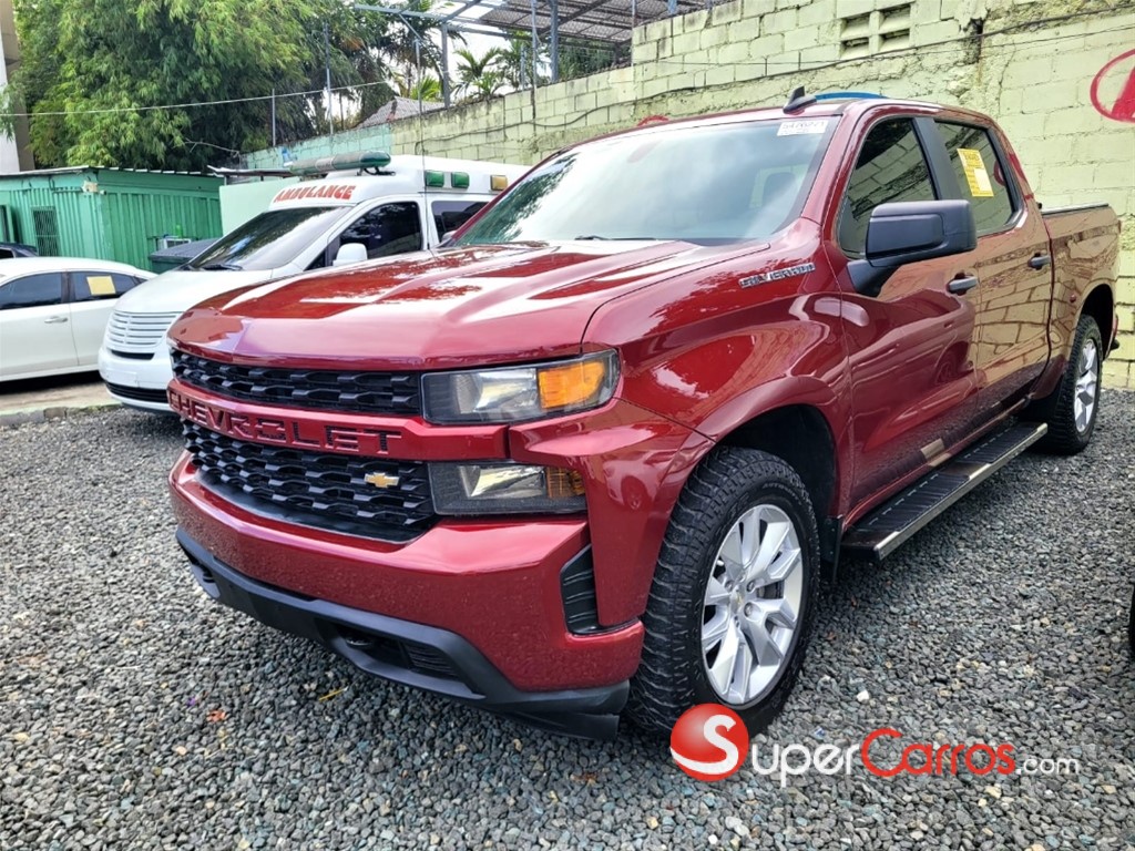 2020 Chevrolet Silverado Custom — foto 3 / 11