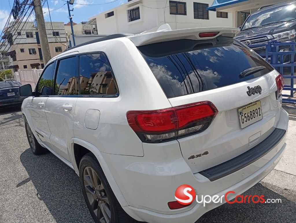 2017 Jeep Grand Cherokee 75 ANIVERSARIO — foto 4 / 12