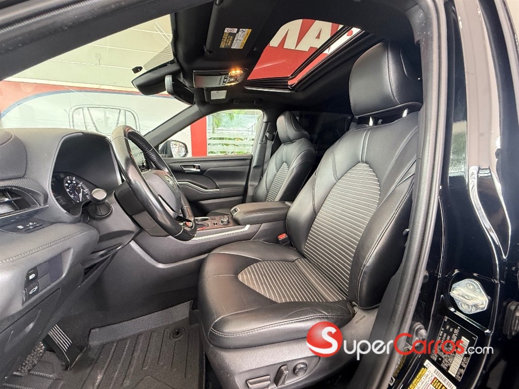 2021 Toyota Highlander XSE — foto 7 / 12