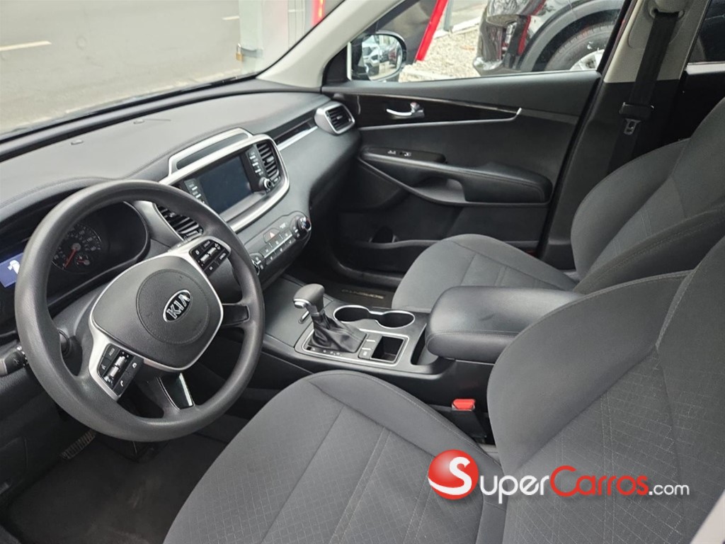 2020 Kia Sorento LX — foto 3 / 7