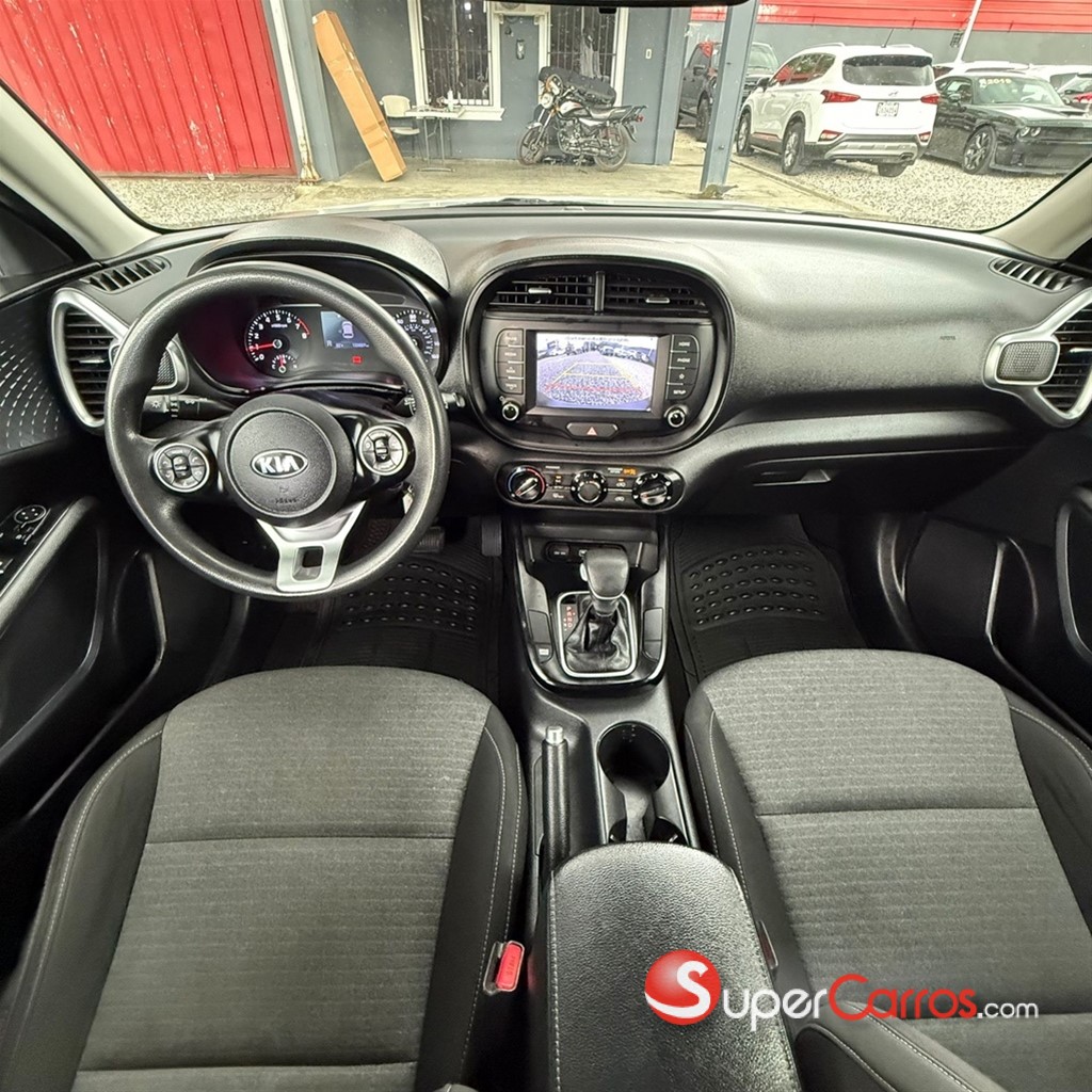 2020 Kia Soul S — foto 8 / 12