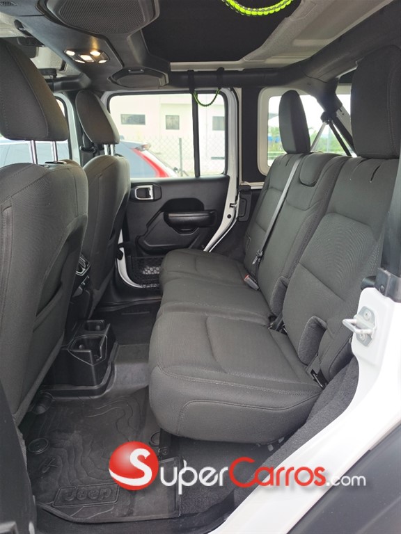 2020 Jeep Wrangler Willys Wheeler — foto 6 / 10