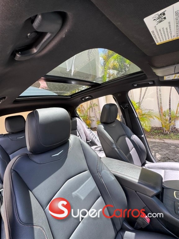 2021 Cadillac XT4 — foto 6 / 12