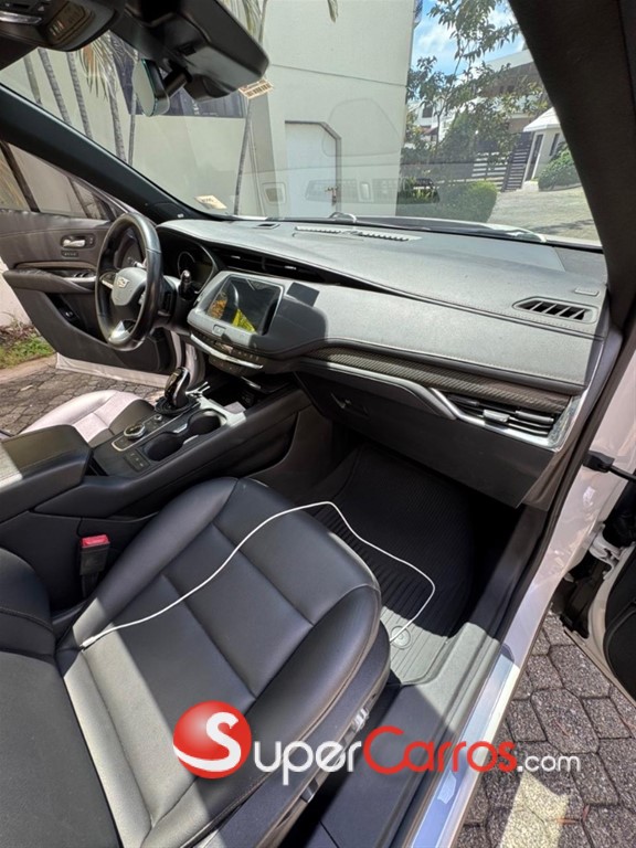 2021 Cadillac XT4 — foto 8 / 12