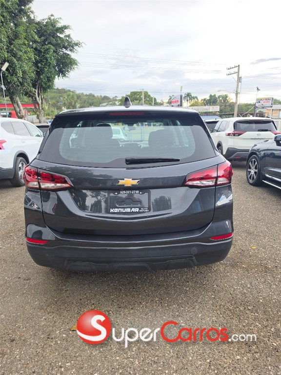 2022 Chevrolet Equinox LS — foto 2 / 8