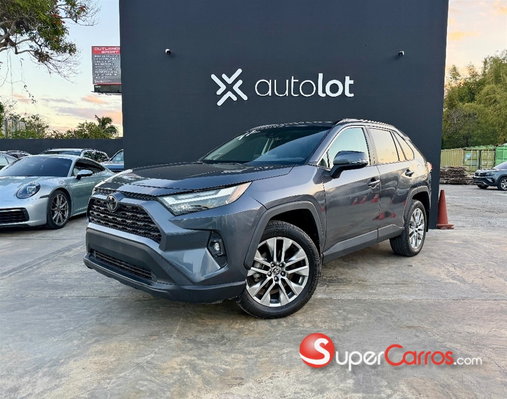 2024 Toyota RAV4 XLE