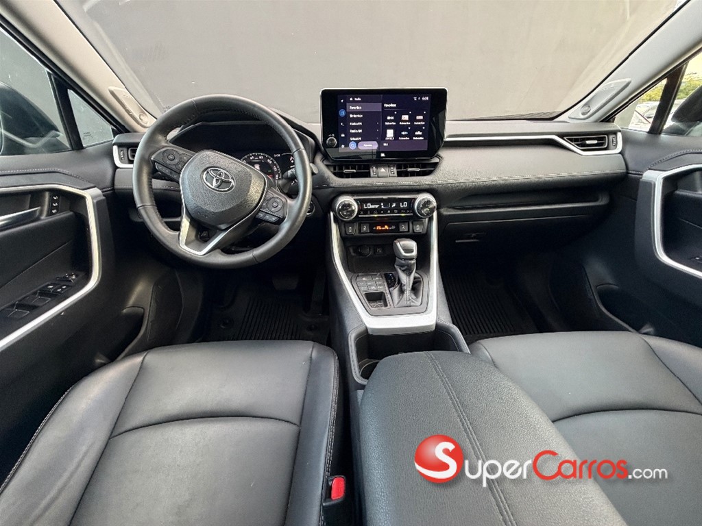2024 Toyota RAV4 XLE — foto 5 / 9