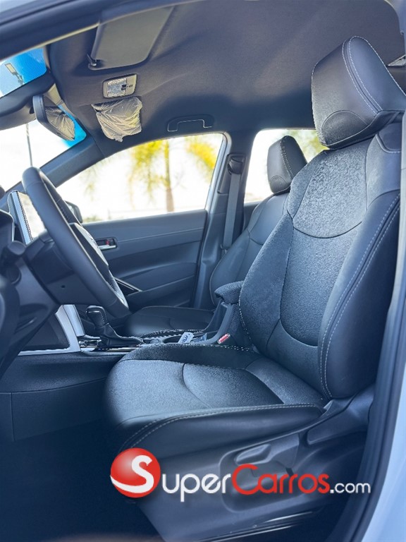 2025 Toyota Corolla Cross Hibrid — foto 8 / 11