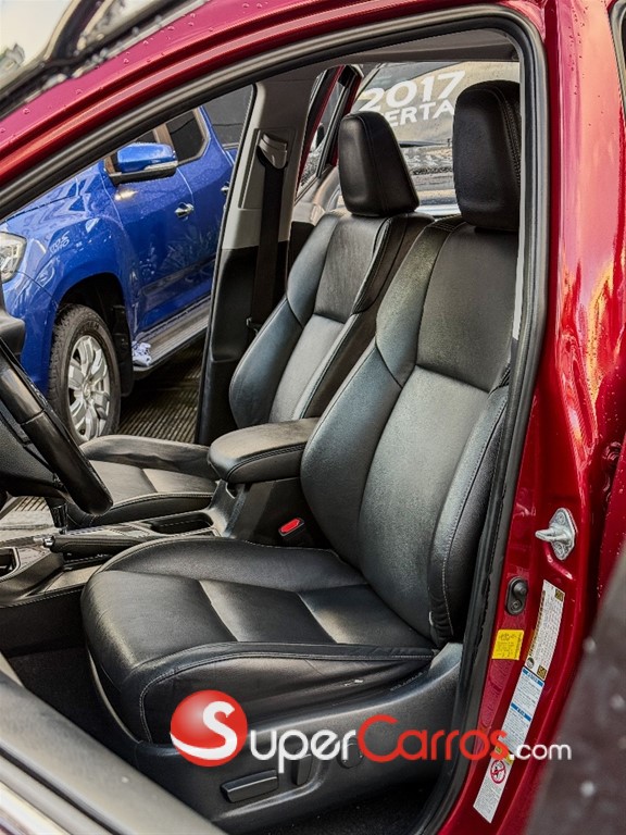 2018 Toyota RAV4 Limited — foto 3 / 12